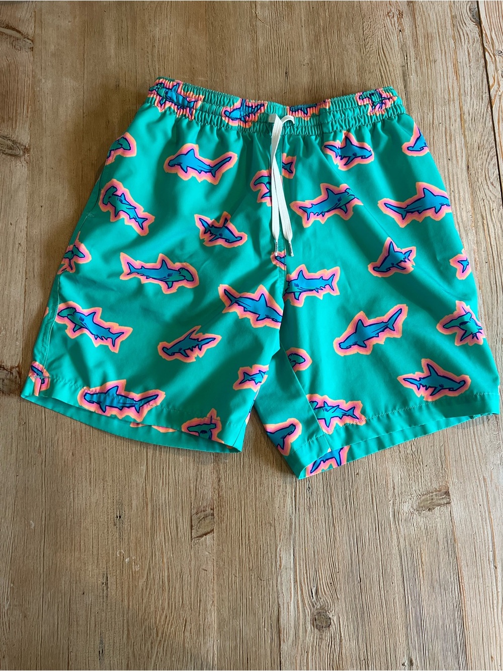 Chubbies Neon Hammerhead Shark Swim Trunks - Men’s Size Small 7" Inseam